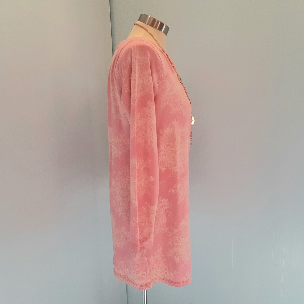 Blouse - Picture 2 of 10
